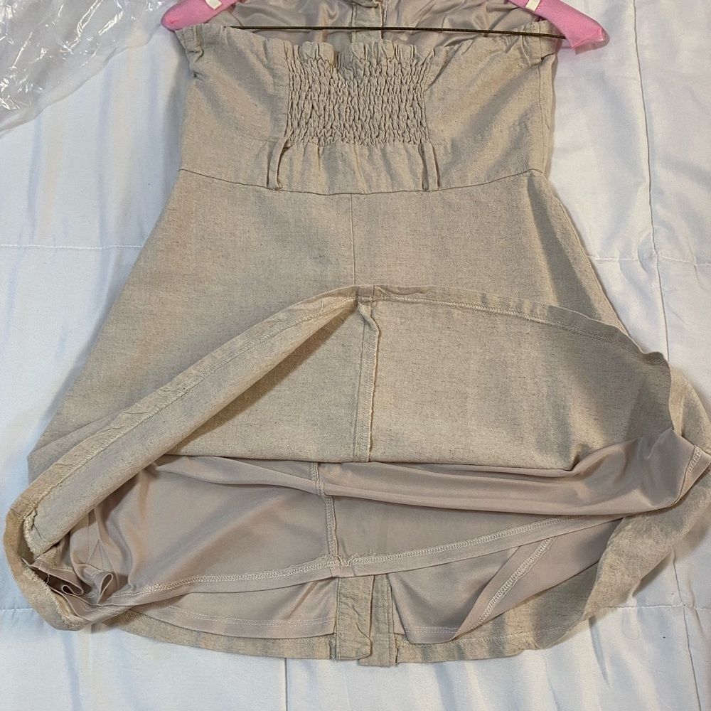 Charlotte Russe Linen, Strapless Mini Dress with wood-like buttons. Size Medium - Picture 5 of 8